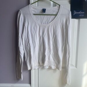 GAP Women’s Medium Ivory Lightweight cotton Scoop neck sweater/cardigan pullover